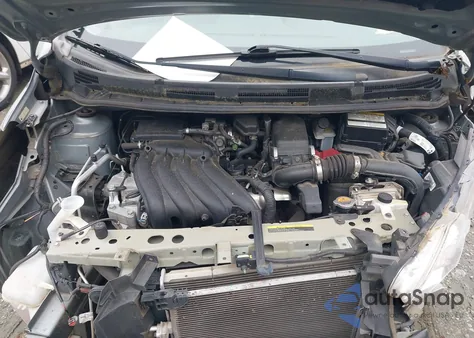 2015 Nissan Versa Note S (Sr)/S Plus/Sl/Sr/Sv z USA, uszkodzony, nr VIN 3N1CE2CP9FL406652